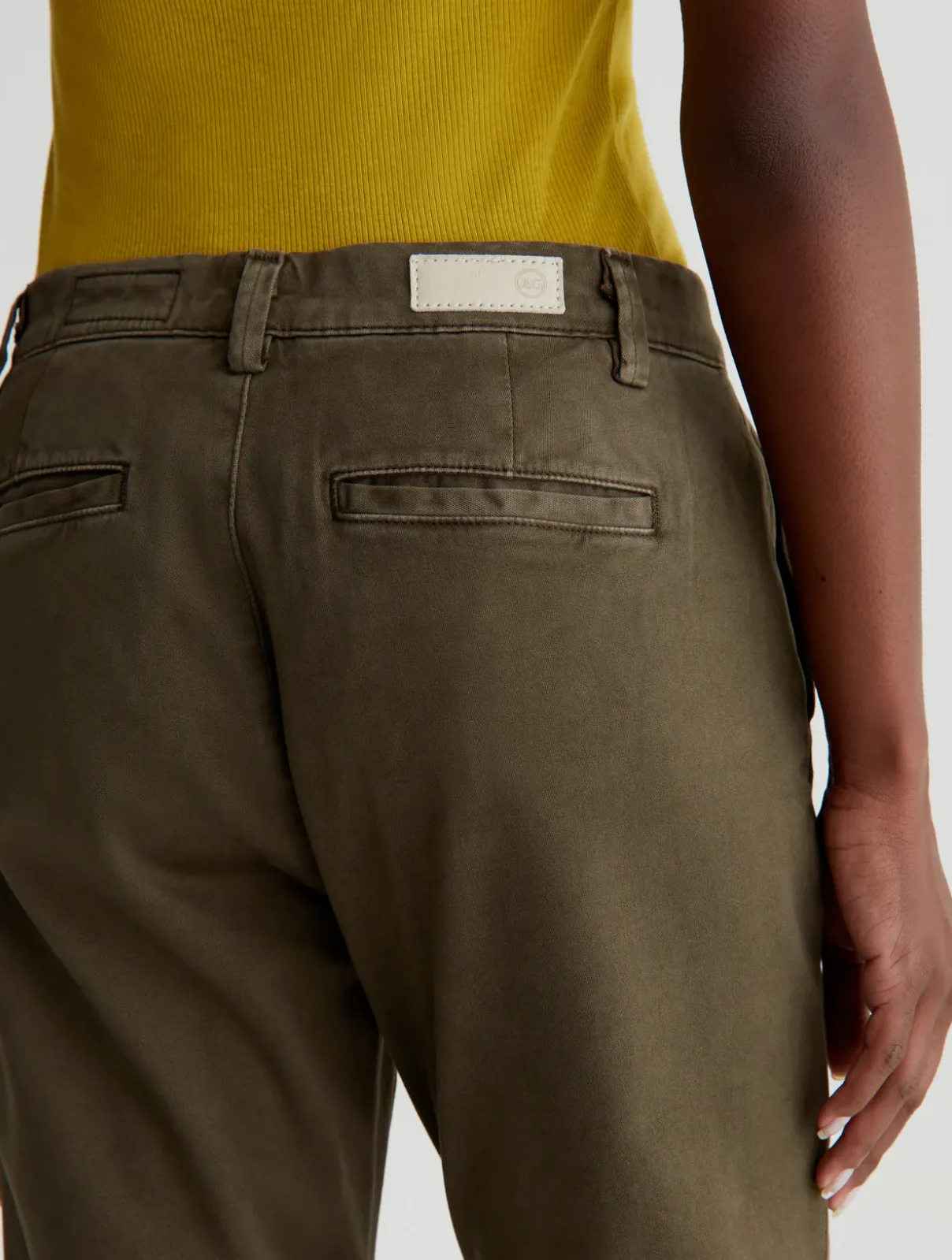 CADEN TAILORED TROUSER IN SULFUR SHADY MOSS