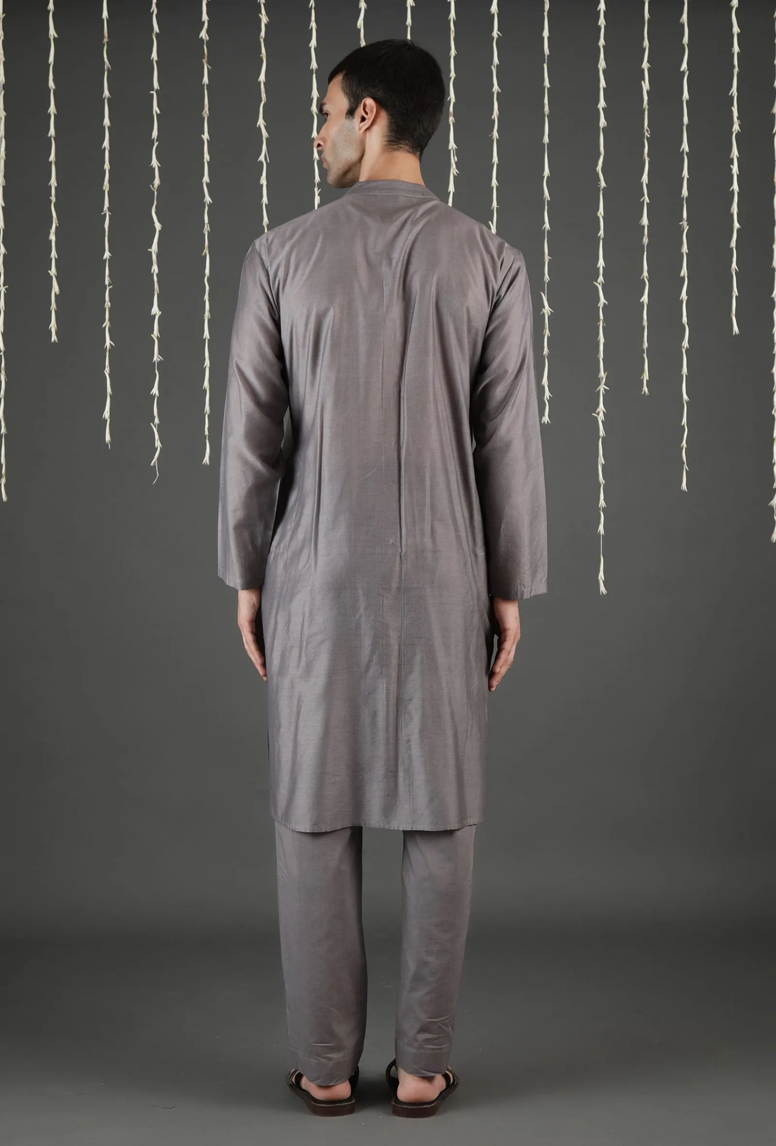 Set Of 2: Evak Grey Chanderi Kurta & Straight Pants